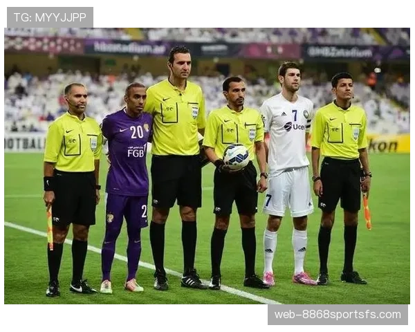 第四官员在足球比赛中的职责与裁判协同规则解析